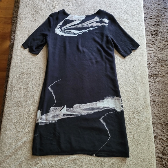 Desigual short sleeve abstract pattern shift dress size 36/4​ - Picture 5 of 15